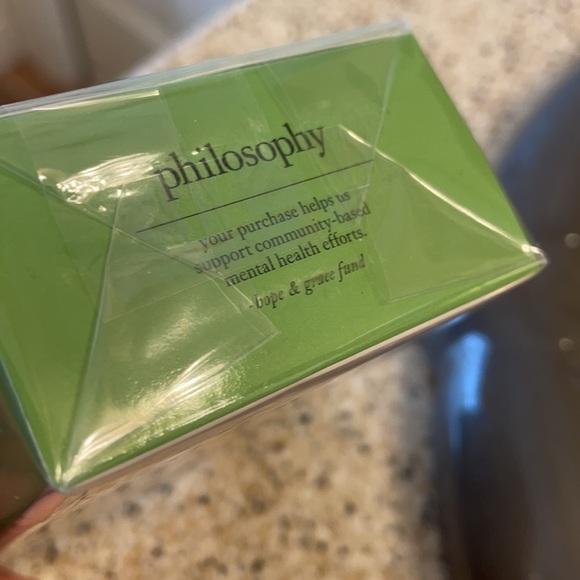 NEW Philosophy Field of Flowers 2 oz HTF! - Picture 4 of 5